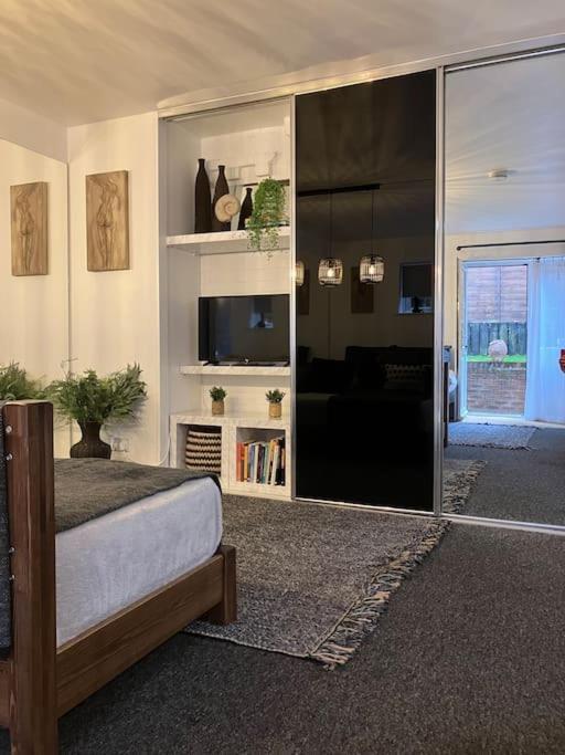 Ferienwohnung The Studio In The Annex Potters Bar Exterior foto
